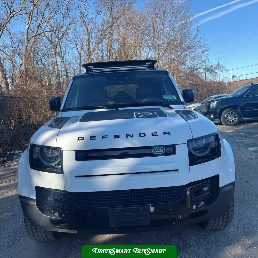 2023 Land Rover Defender 110 SE