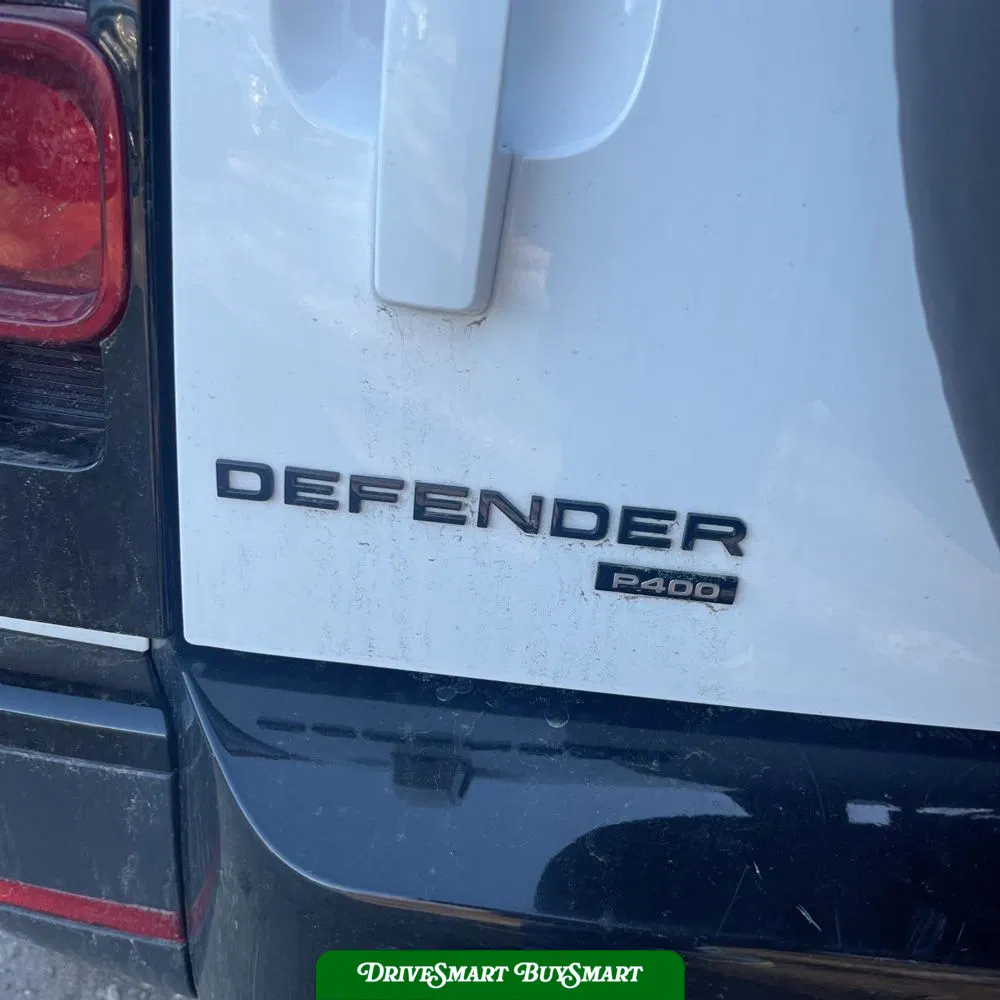 2023 Land Rover Defender 110 SE