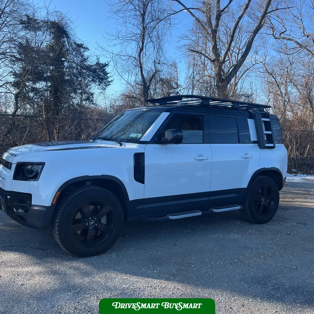 2023 Land Rover Defender 110 SE
