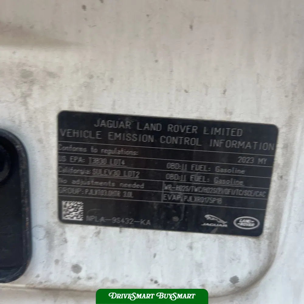 2023 Land Rover Defender 110 SE