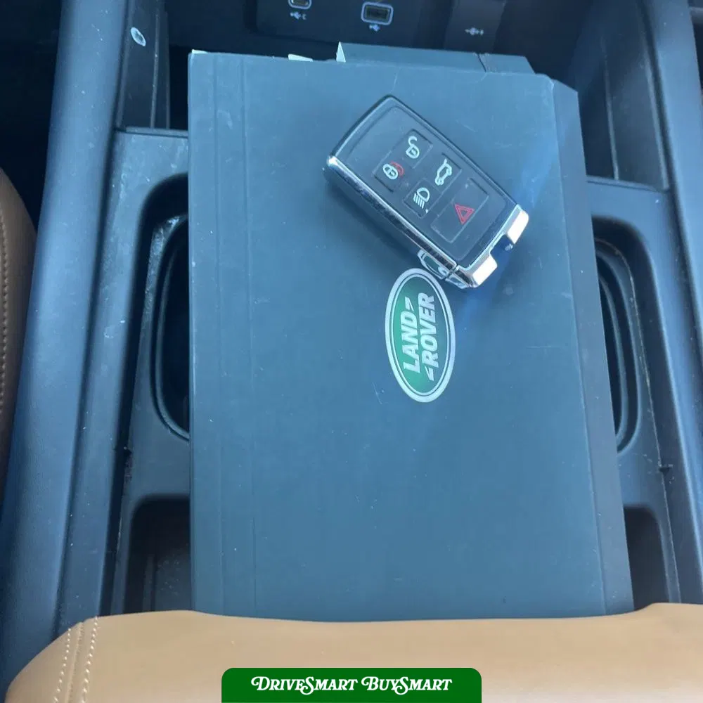 2023 Land Rover Defender 110 SE