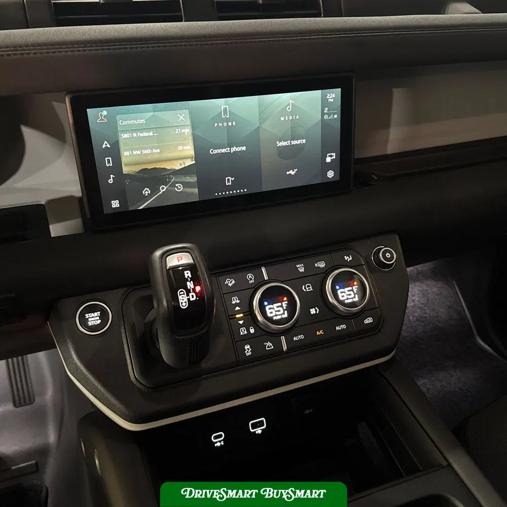 2020 Land Rover Defender 110 SE