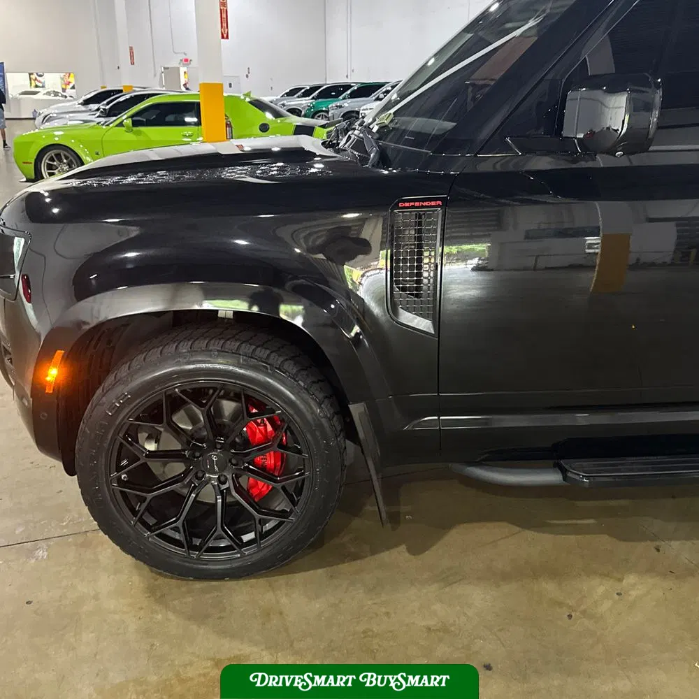 2020 Land Rover Defender 110 SE