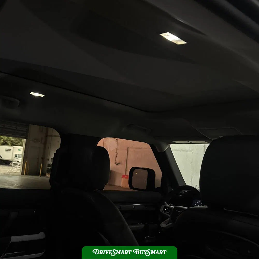 2020 Land Rover Defender 110 SE