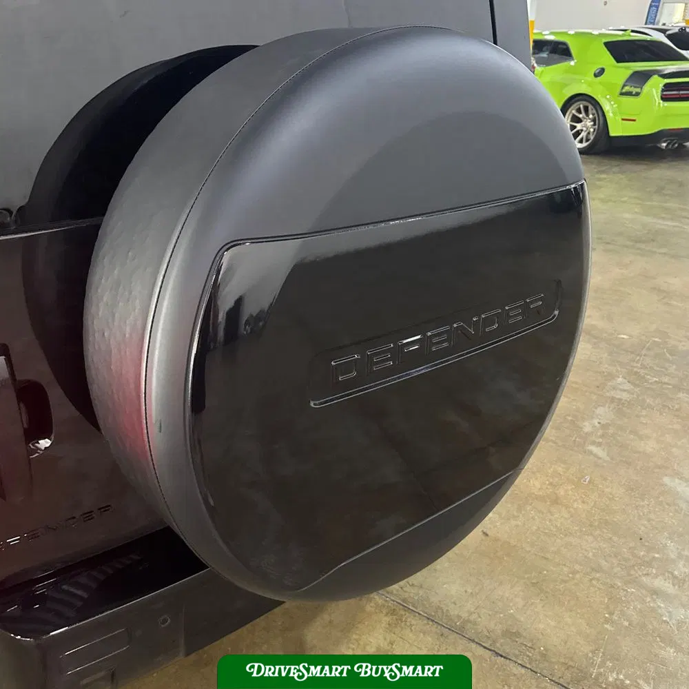 2020 Land Rover Defender 110 SE