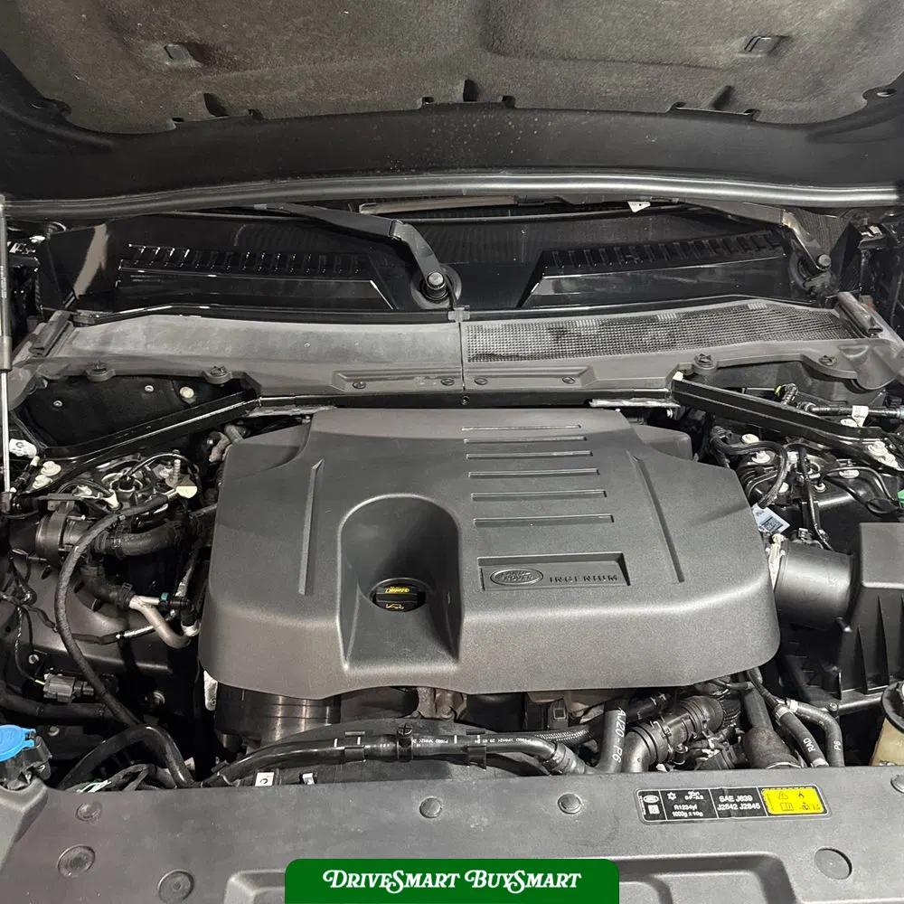 2020 Land Rover Defender 110 SE