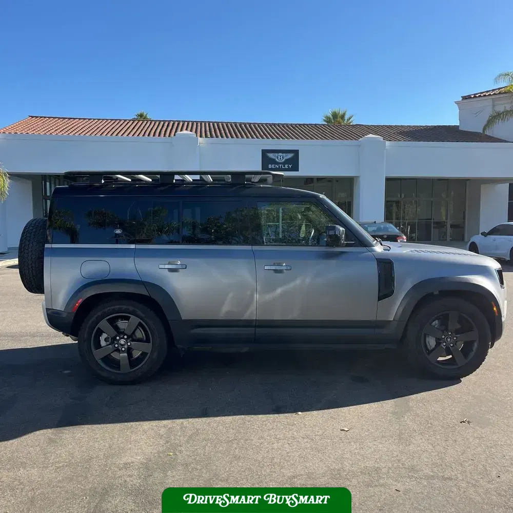 2023 Land Rover Defender 110 SE