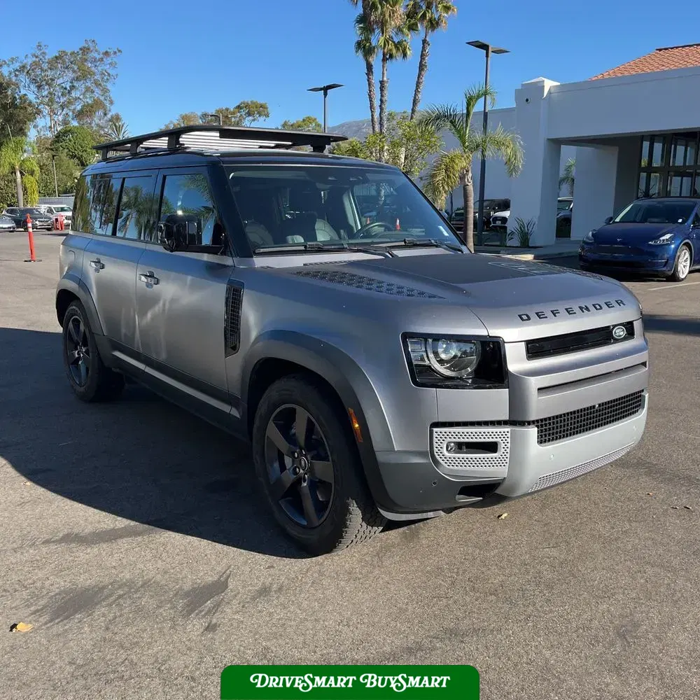 2023 Land Rover Defender 110 SE