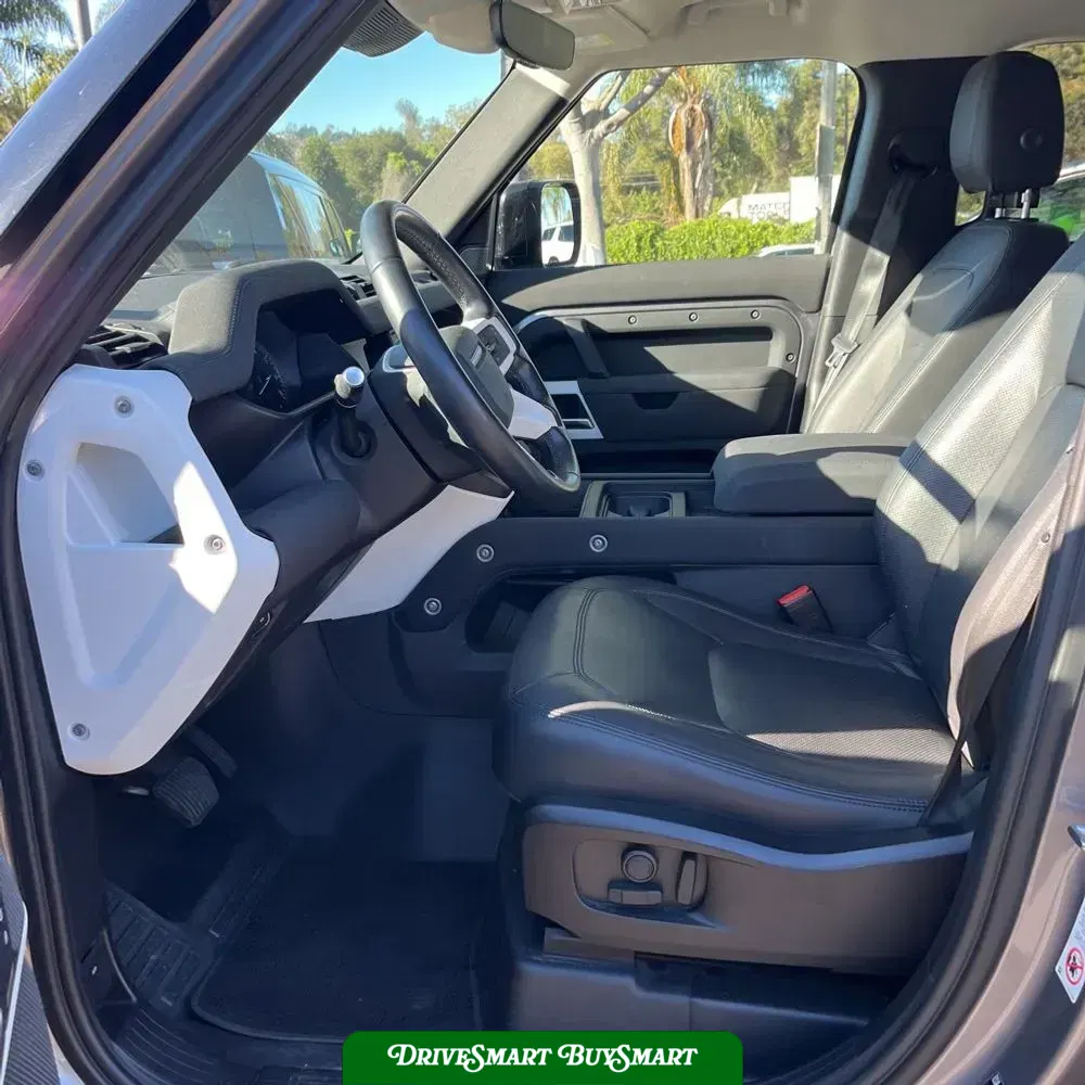 2023 Land Rover Defender 110 SE