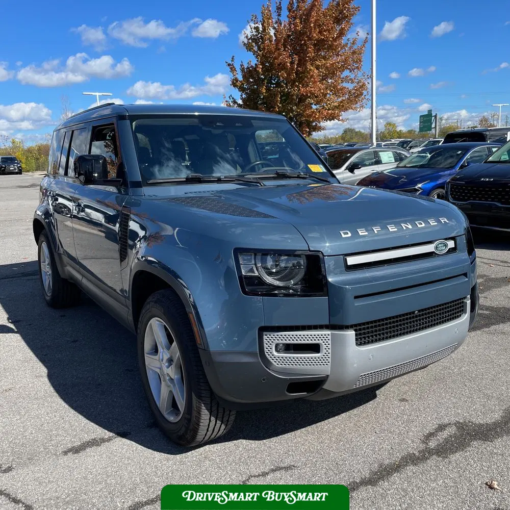 2020 Land Rover Defender 110 SE