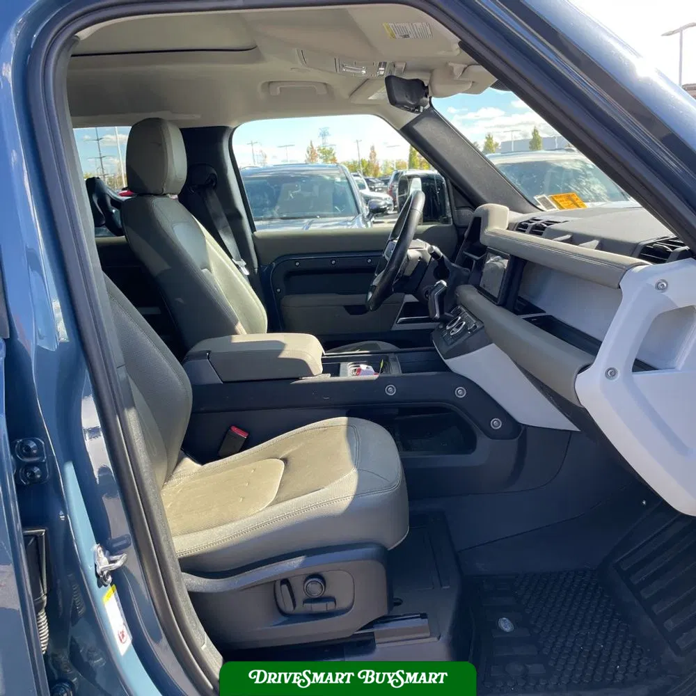2020 Land Rover Defender 110 SE