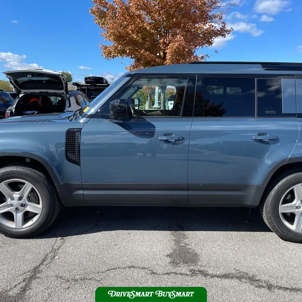 2020 Land Rover Defender 110 SE