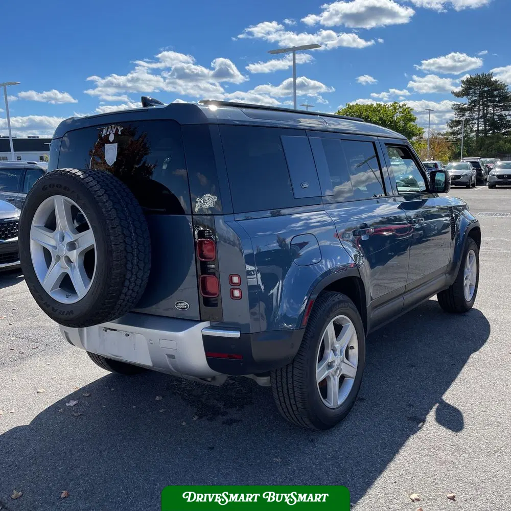 2020 Land Rover Defender 110 SE