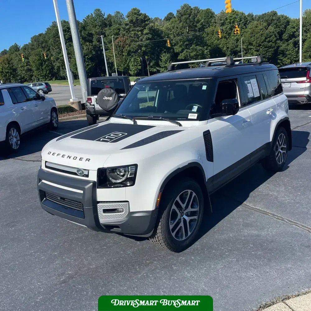 2022 Land Rover Defender 110 SE
