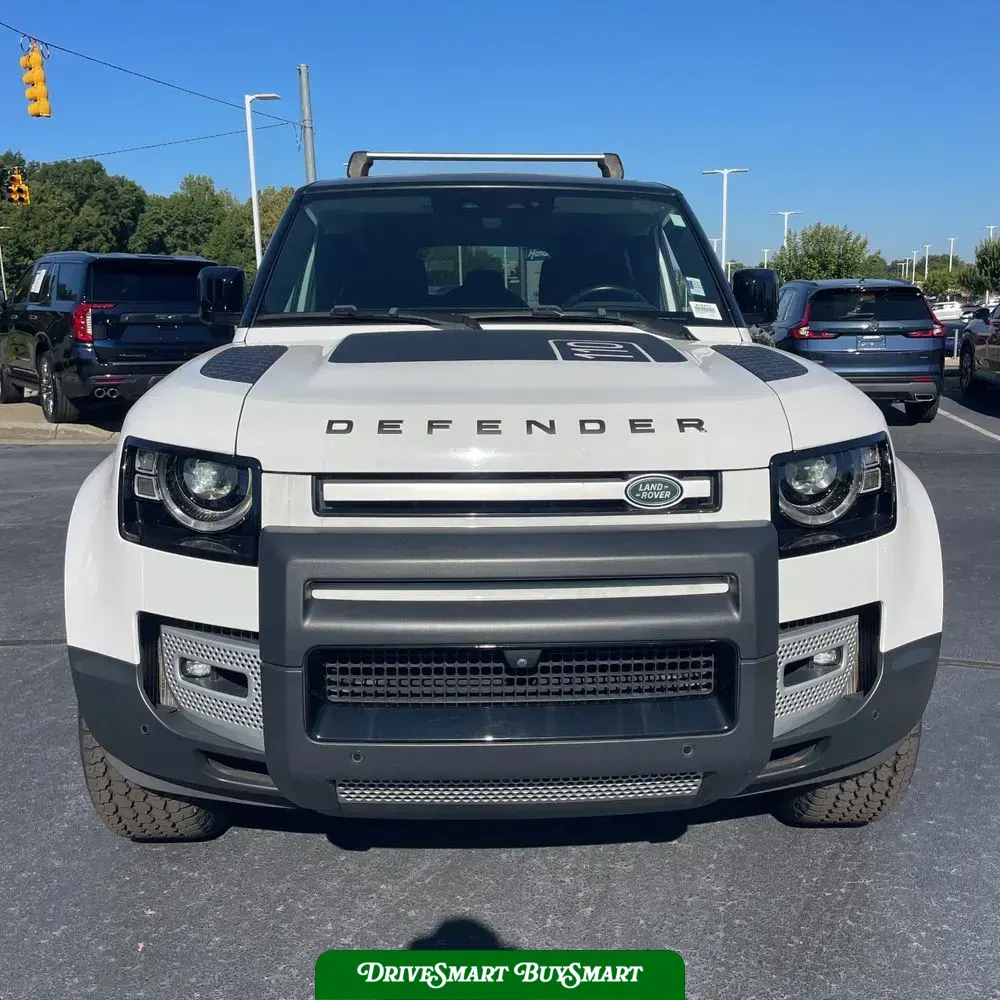2022 Land Rover Defender 110 SE