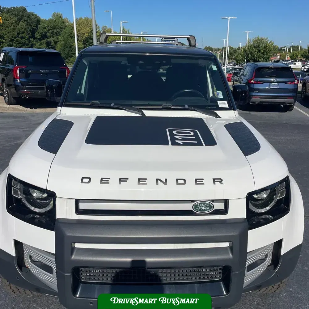 2022 Land Rover Defender 110 SE