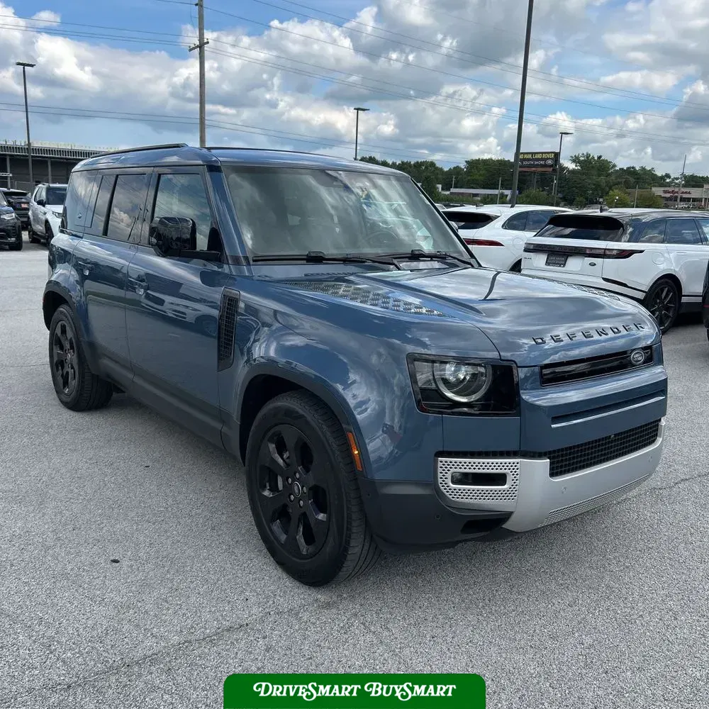 2023 Land Rover Defender 110 SE