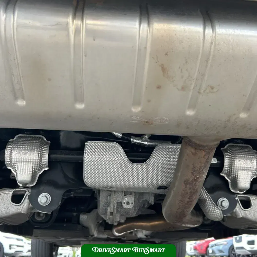 2023 Land Rover Defender 110 SE