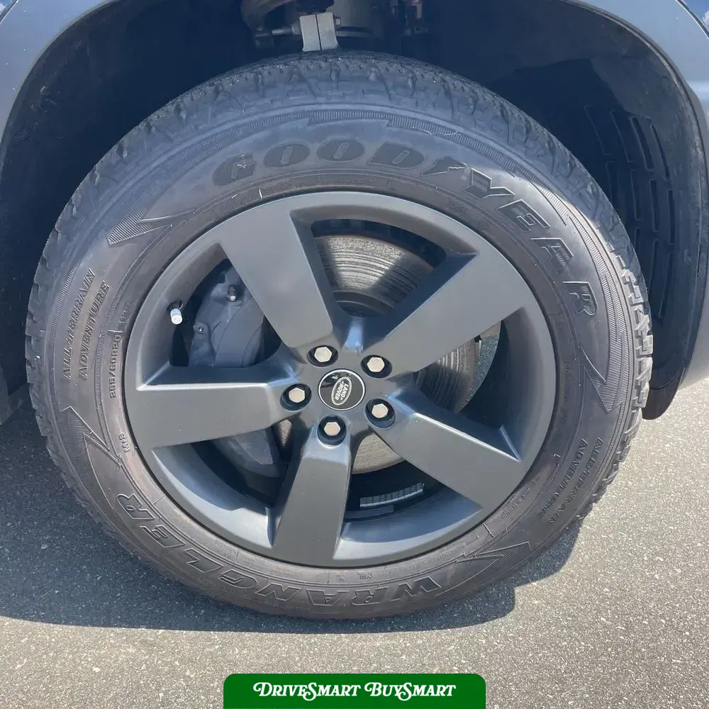 2024 Land Rover Defender 110 V8 P500 SE
