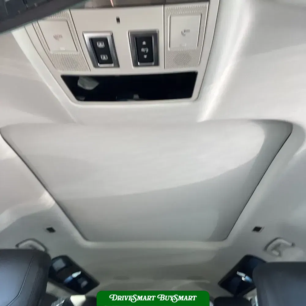 2024 Land Rover Defender 110 V8 P500 SE