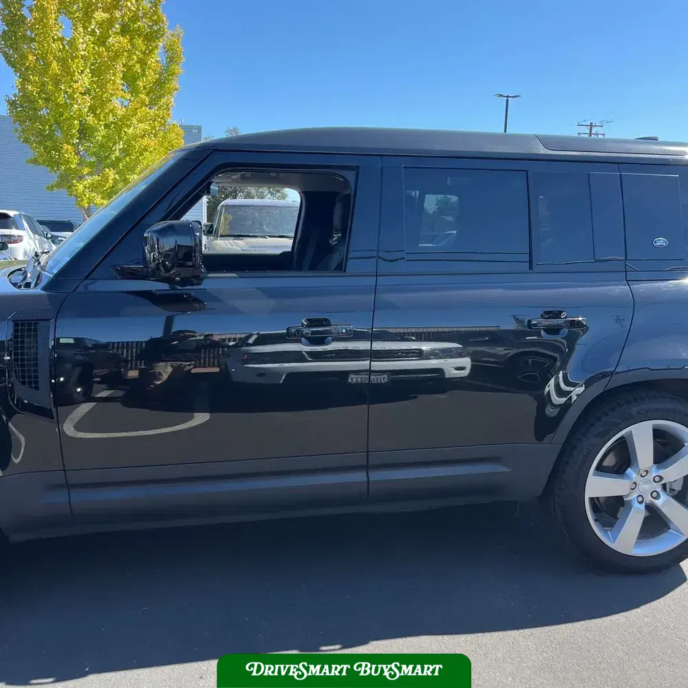 2024 Land Rover Defender 110 V8 P500 SE