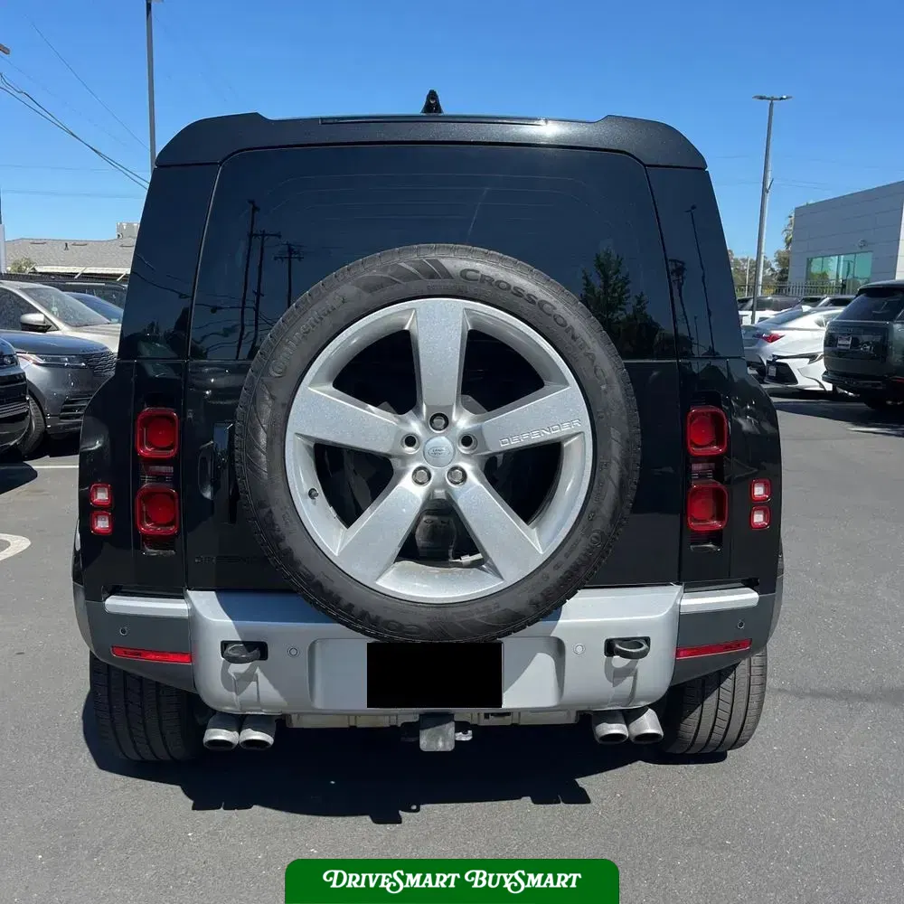 2024 Land Rover Defender 110 V8 P500 SE