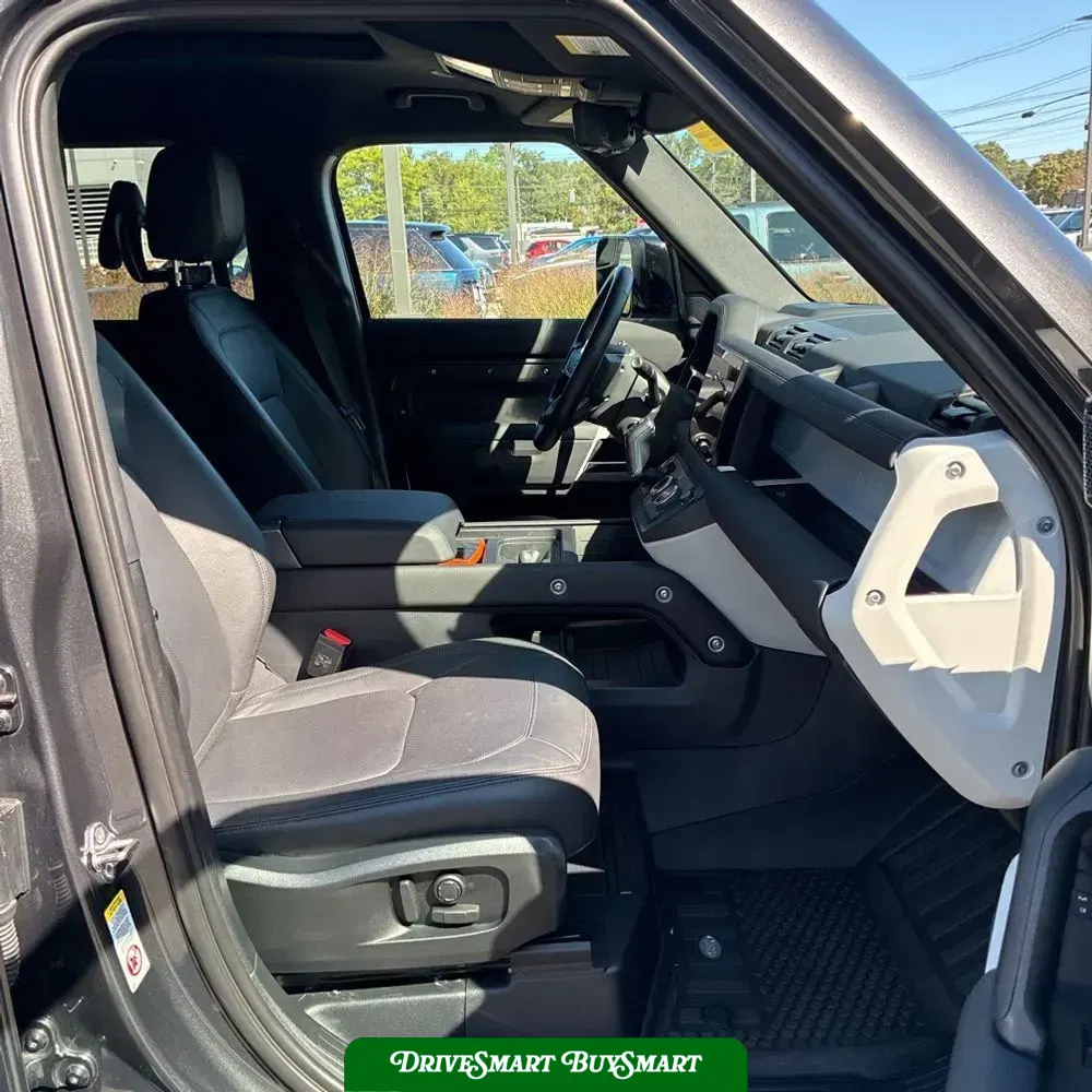 2024 Land Rover Defender 110 V8 P500 SE