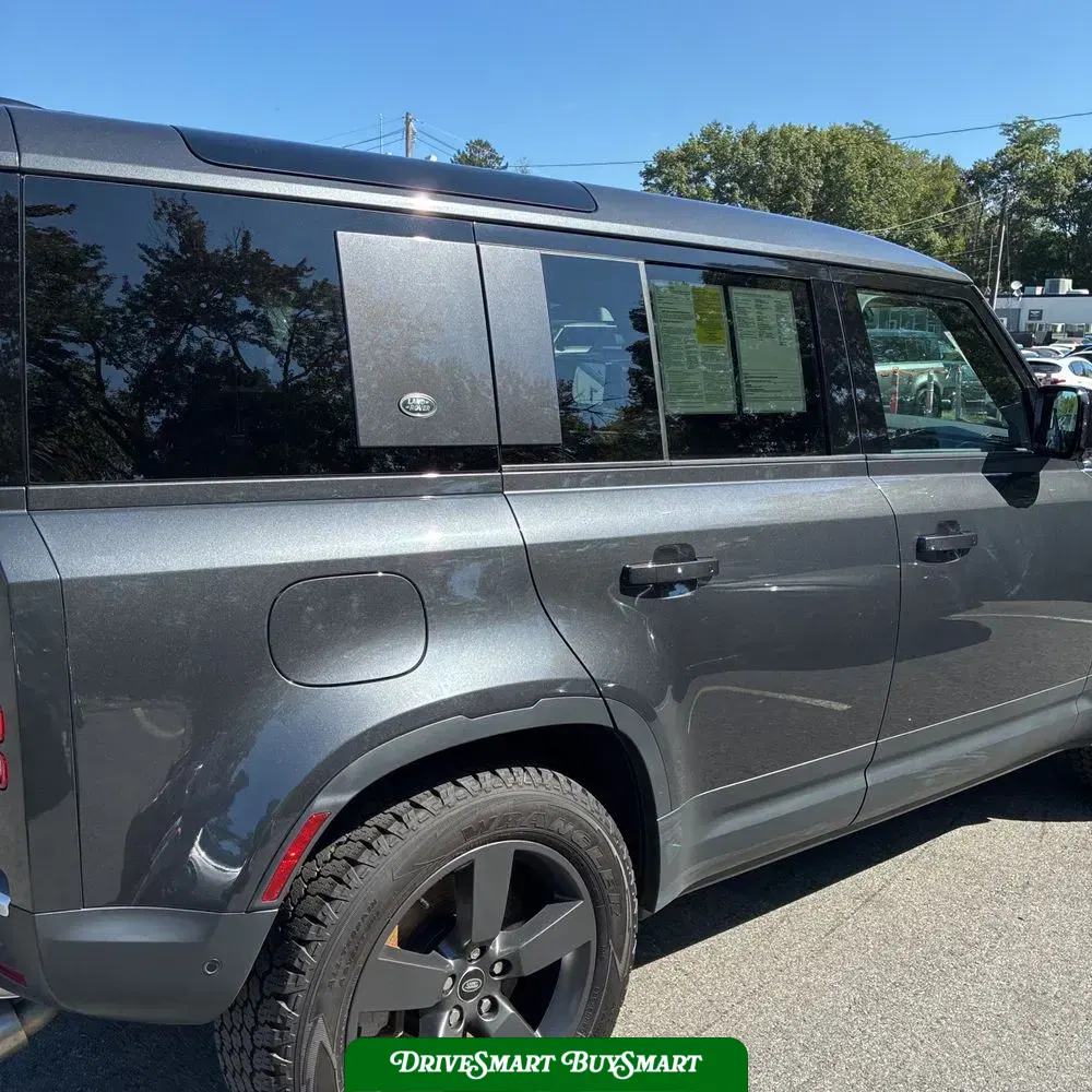 2024 Land Rover Defender 110 V8 P500 SE