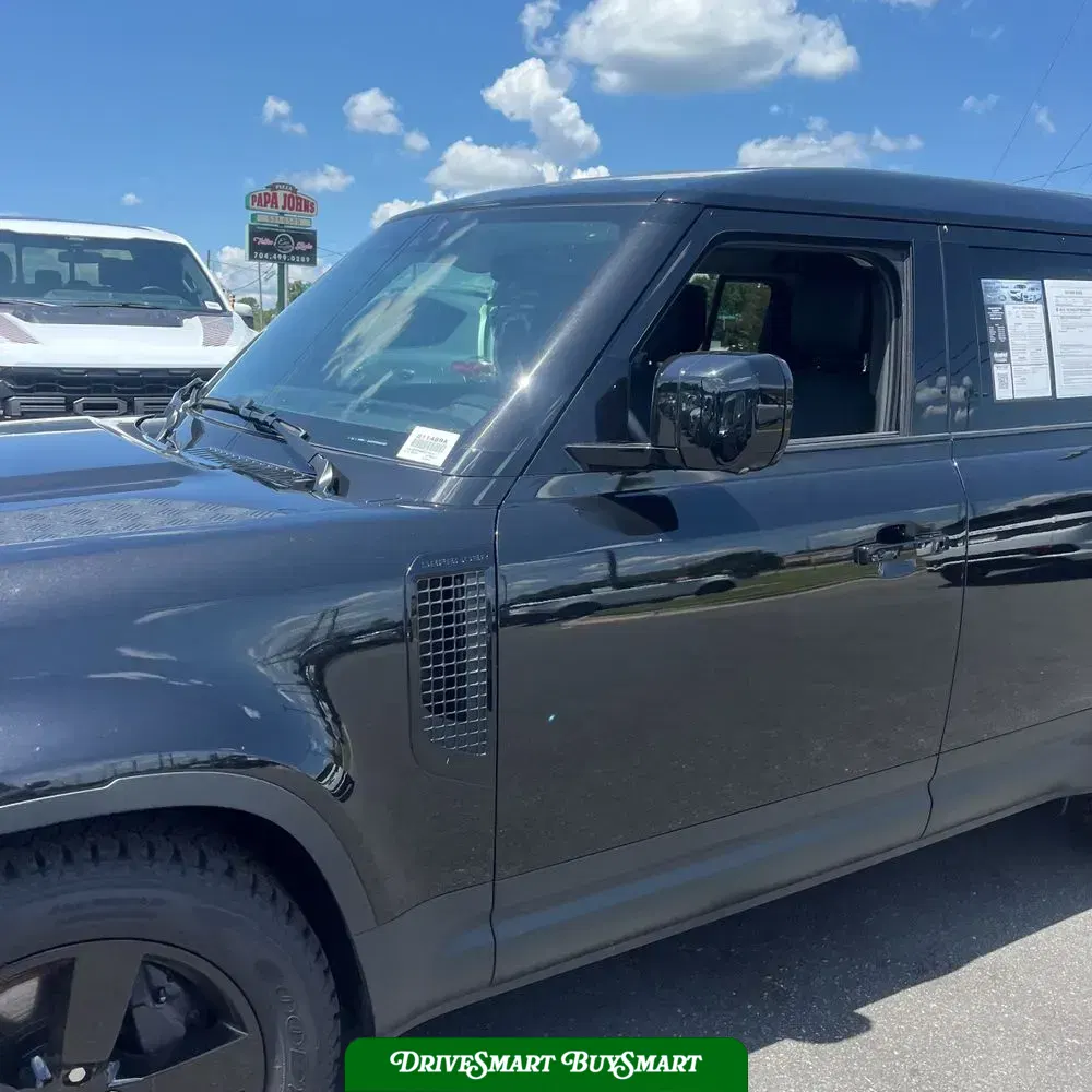 2024 Land Rover Defender 110 V8 P500 SE