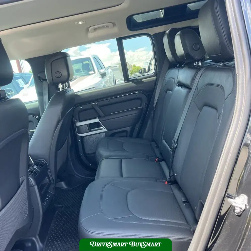 2024 Land Rover Defender 110 V8 P500 SE