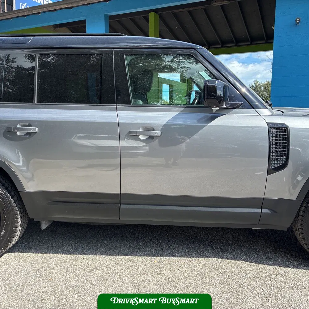 2021 Land Rover Defender 110 SE