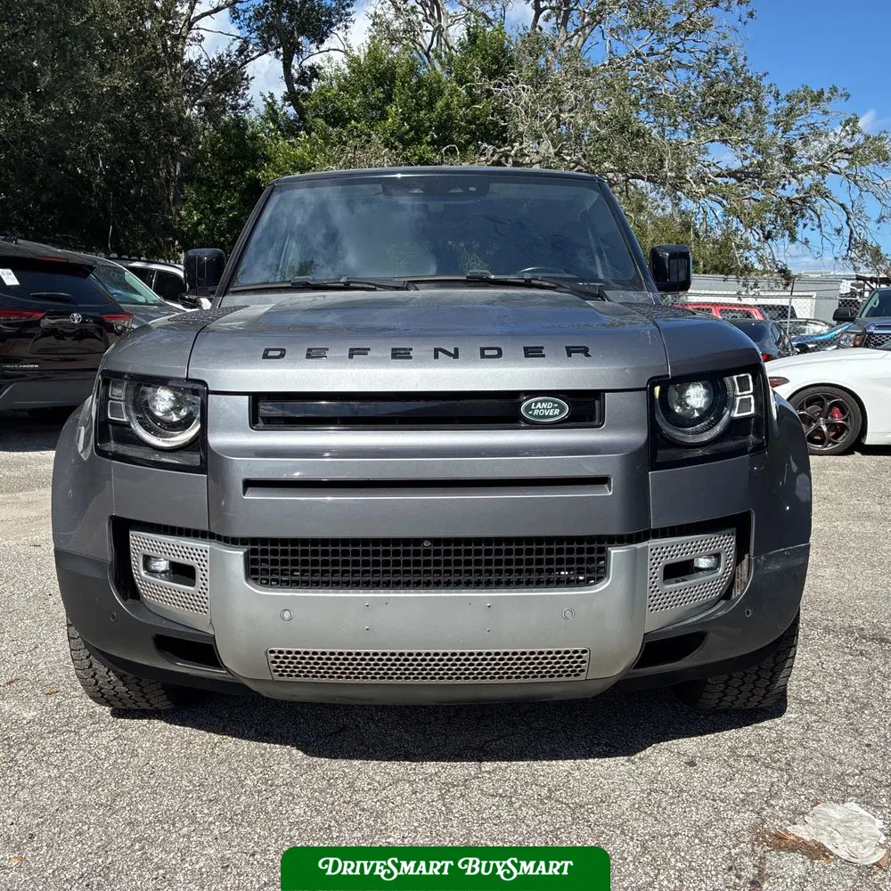 2021 Land Rover Defender 110 SE