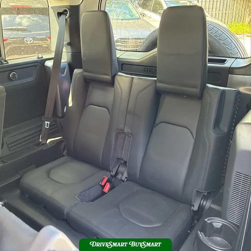 2021 Land Rover Defender 110 SE