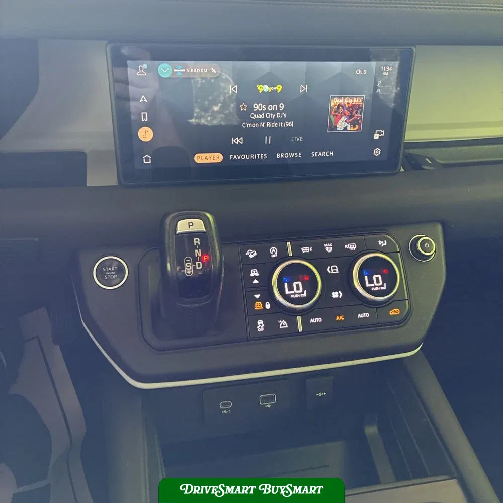 2021 Land Rover Defender 110 SE