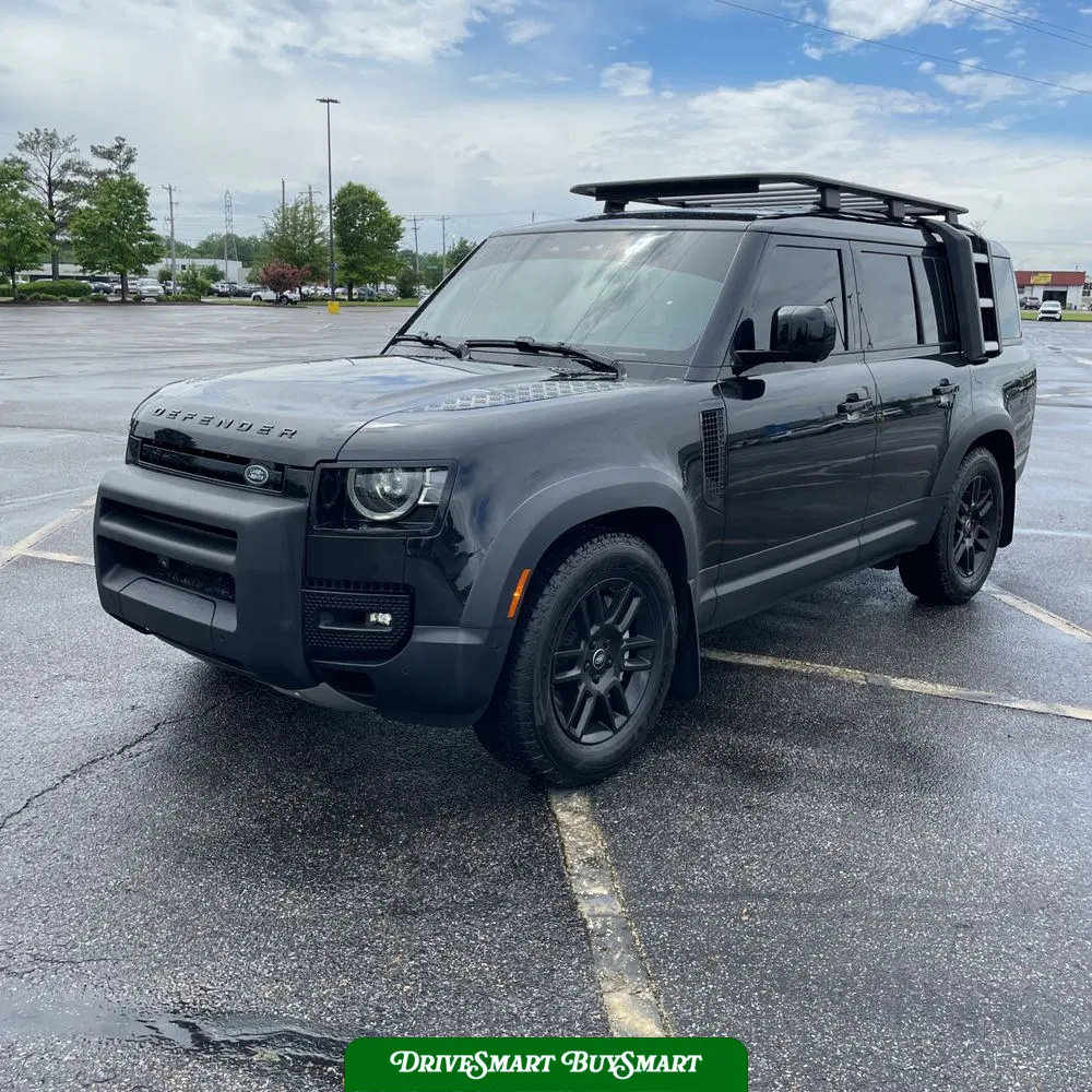2023 Land Rover Defender 130 SE