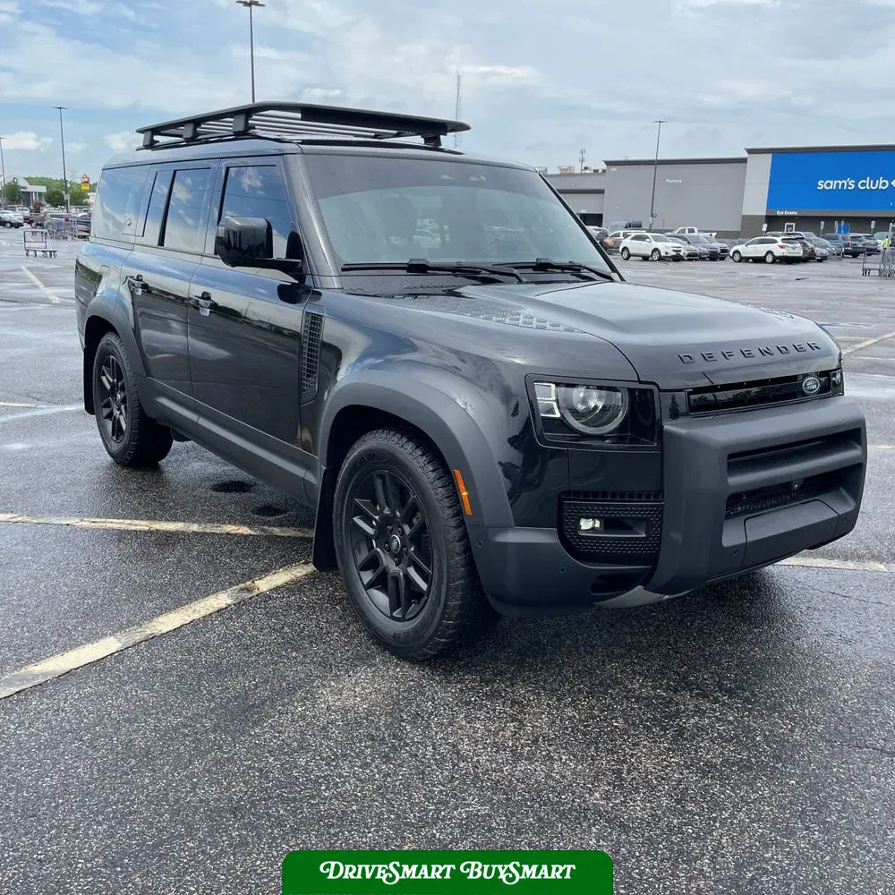 2023 Land Rover Defender 130 SE