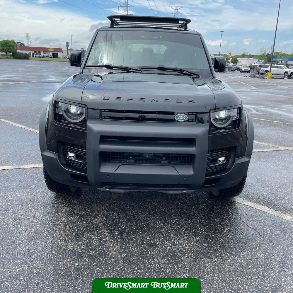 2023 Land Rover Defender 130 SE