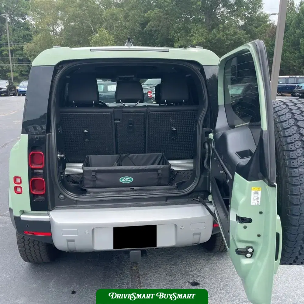 2023 Land Rover Defender 110 Standard