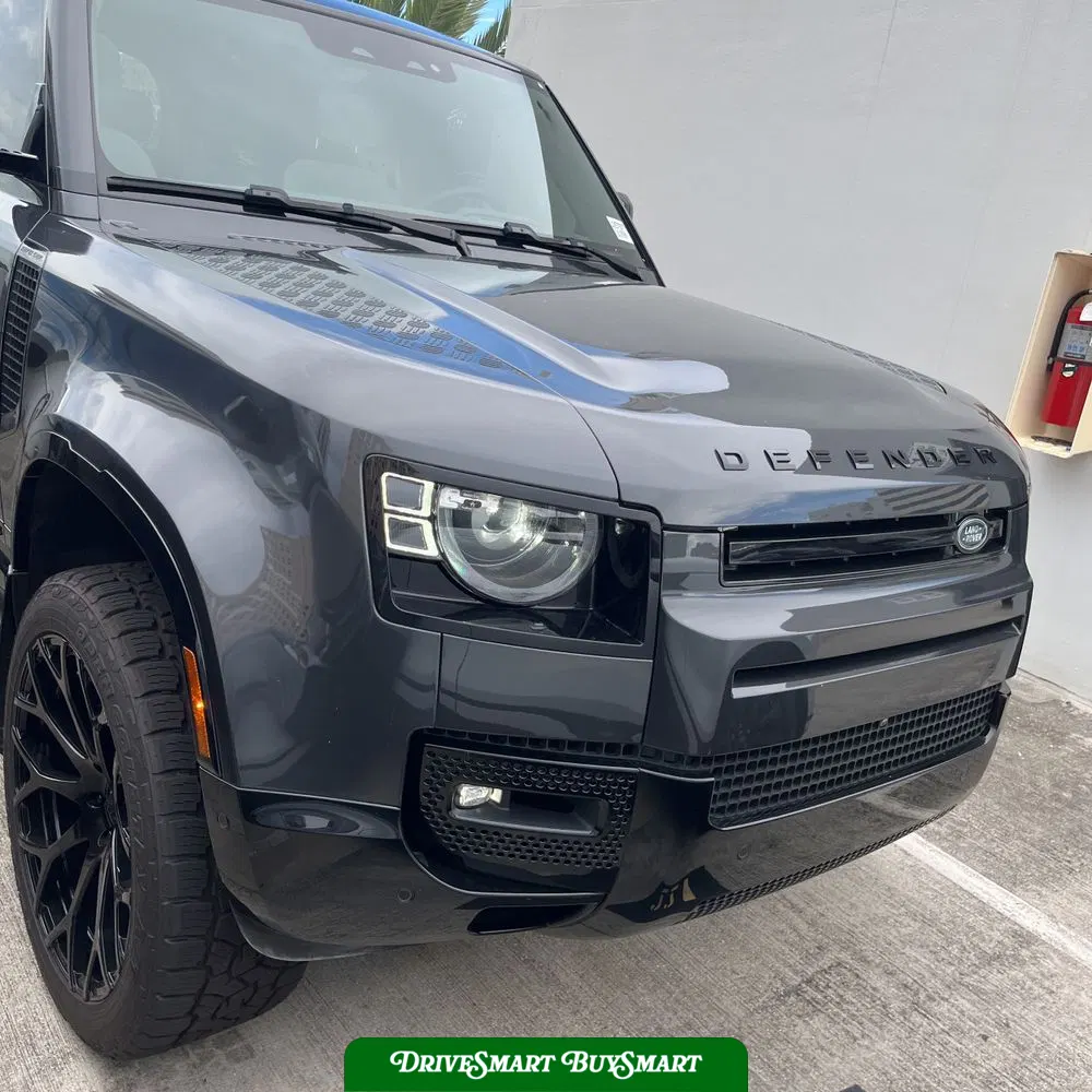 2025 Land Rover Defender 110 V8 P525