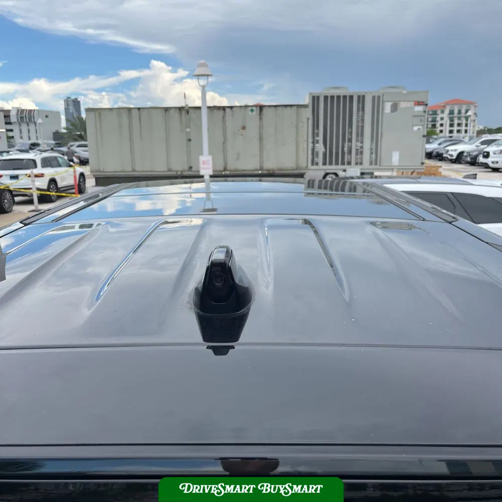 2025 Land Rover Defender 110 V8 P525