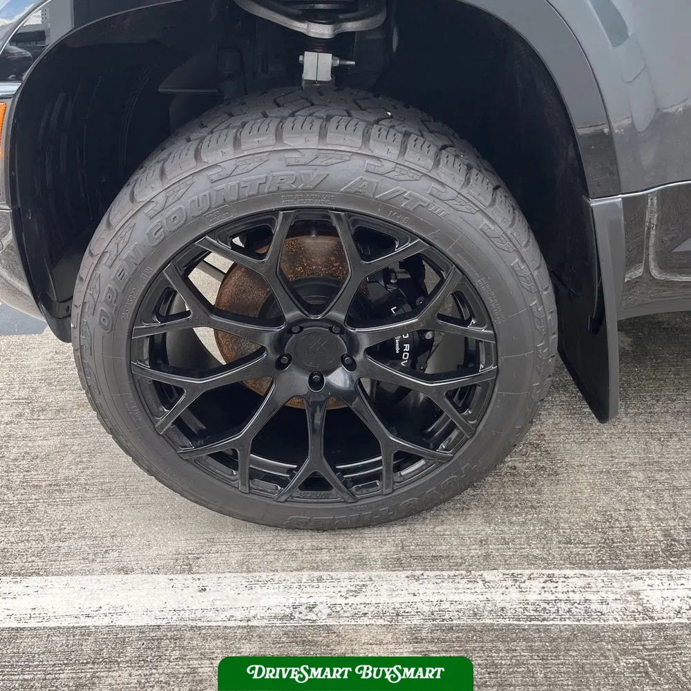 2025 Land Rover Defender 110 V8 P525