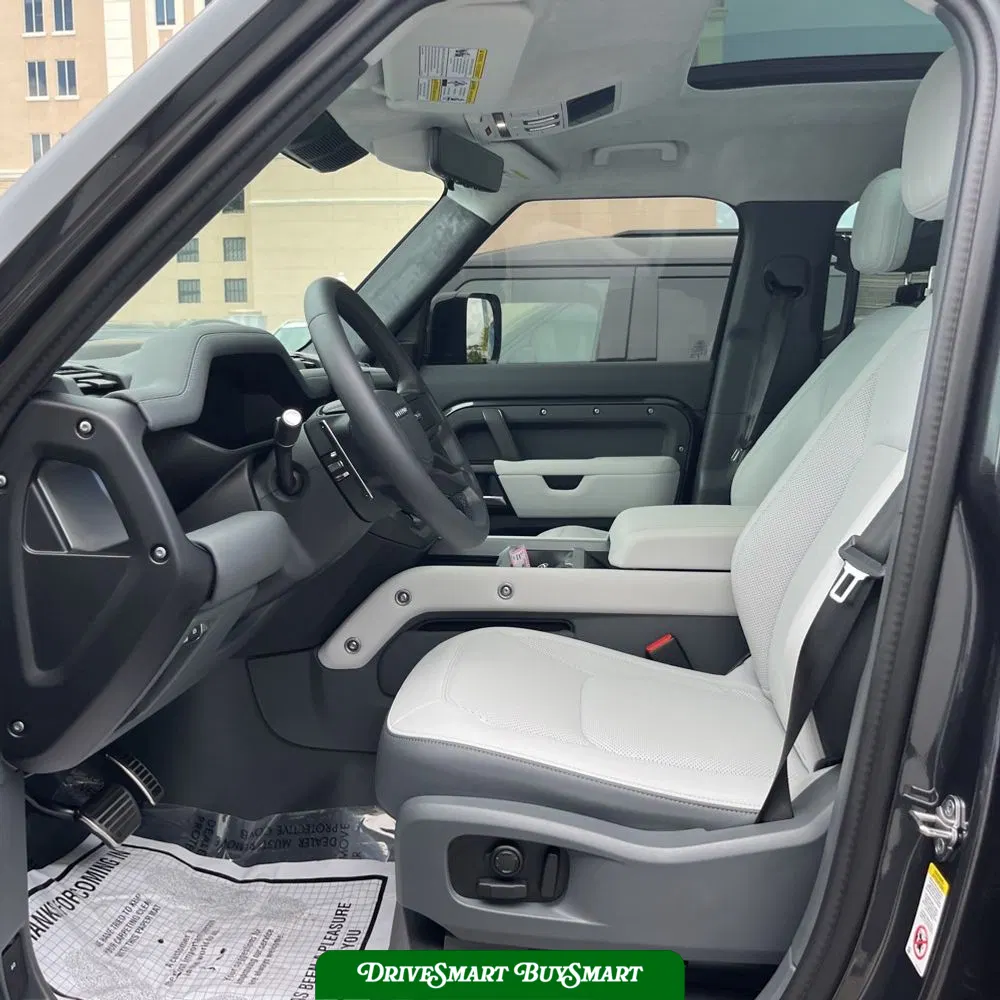 2025 Land Rover Defender 110 V8 P525