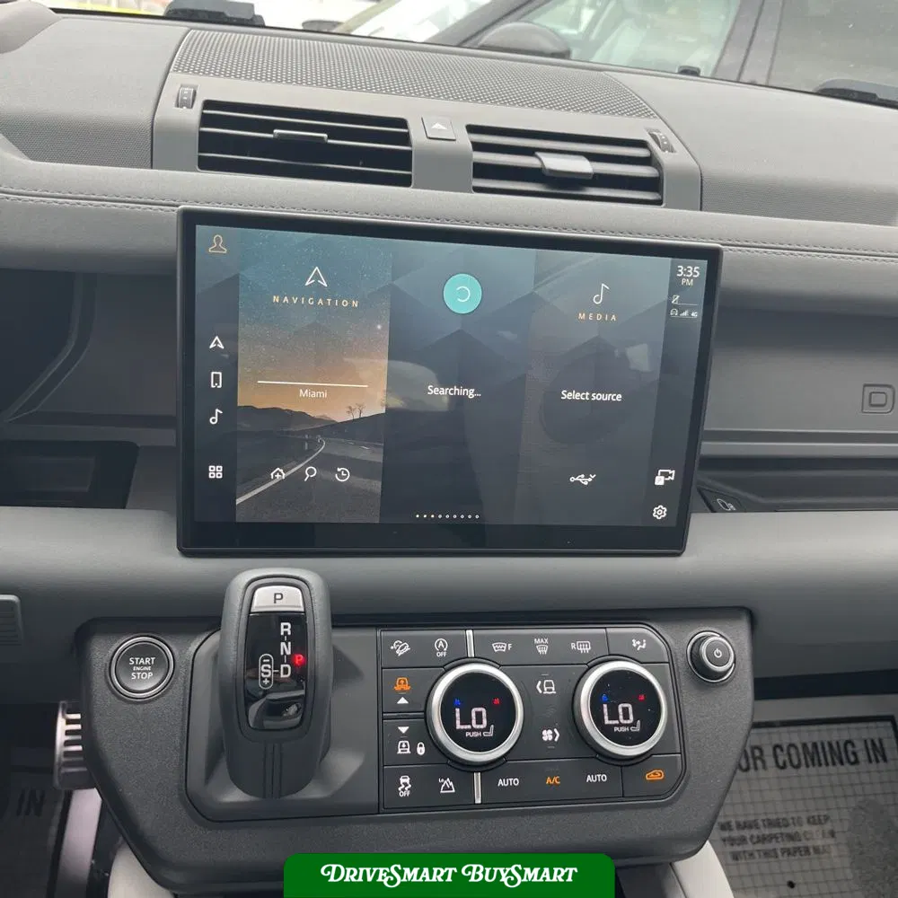 2025 Land Rover Defender 110 V8 P525