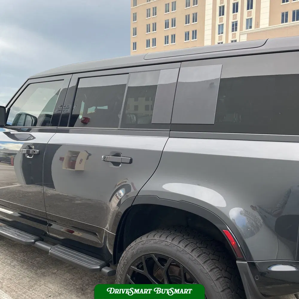 2025 Land Rover Defender 110 V8 P525