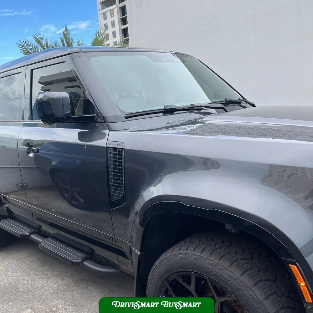 2025 Land Rover Defender 110 V8 P525