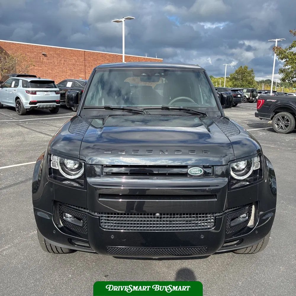 2023 Land Rover Defender 110 V8
