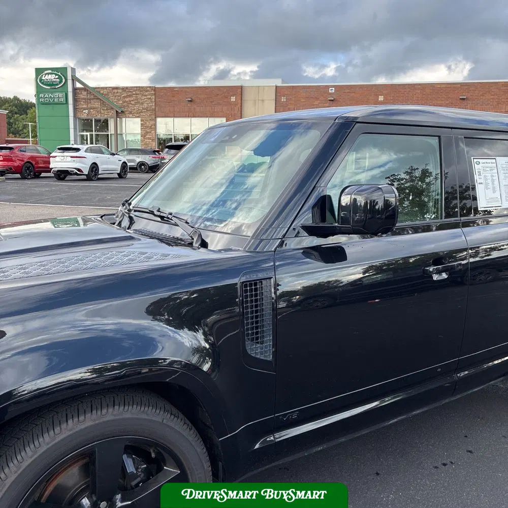 2023 Land Rover Defender 110 V8