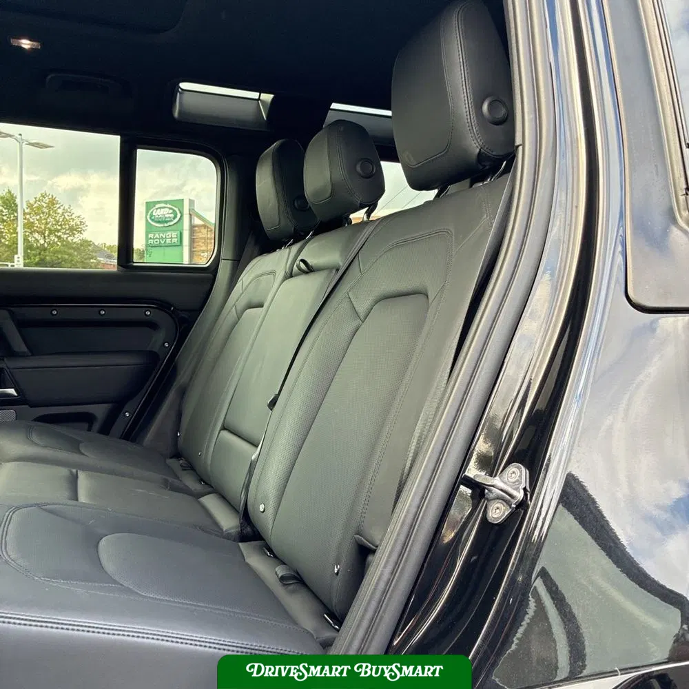 2023 Land Rover Defender 110 V8