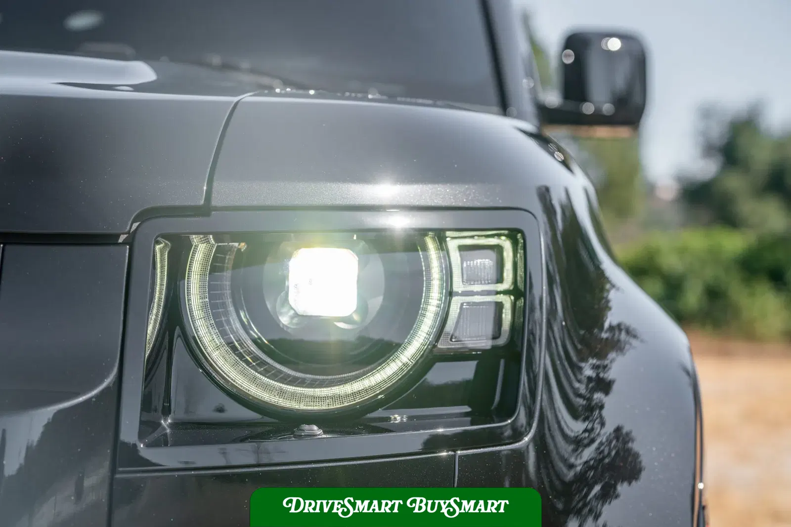 2022 Land Rover Defender 110 V8 Bond Edition