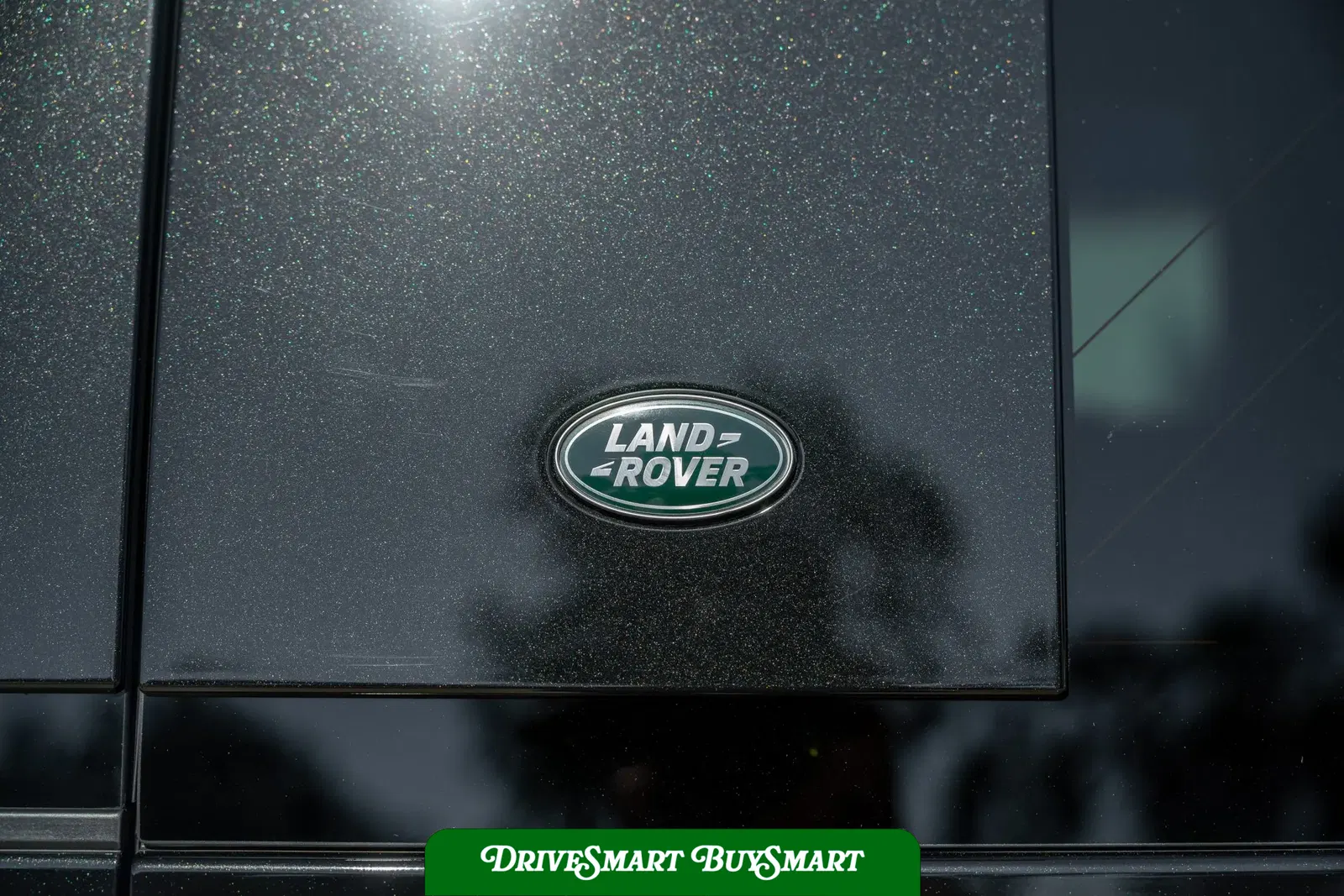 2022 Land Rover Defender 110 V8 Bond Edition